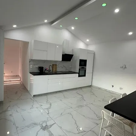 アパート Apartment *